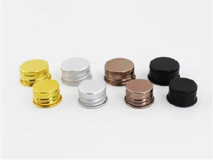Bottle caps in different colors made of color-coated aluminum sheets