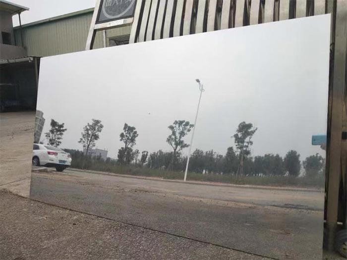 High reflectivity mirror aluminum sheet